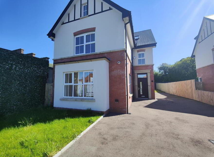 35B Parkmount Road, Belfast, BT15 4EQ