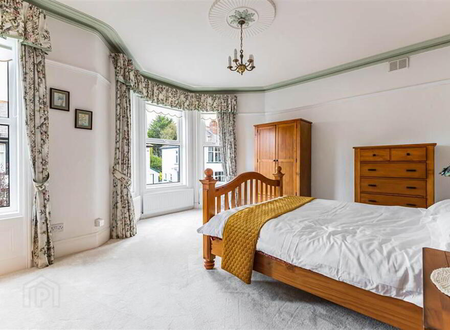 92 Marlborough Park Central, Malone, Belfast, BT9 6HP