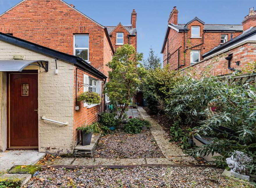 92 Marlborough Park Central, Malone, Belfast, BT9 6HP
