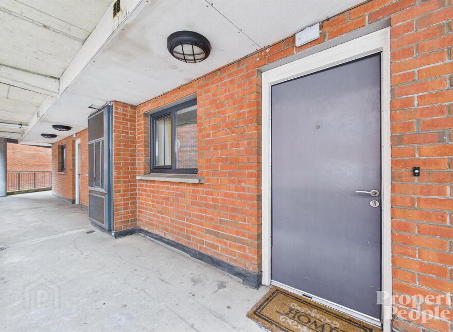 APT 405 College Central, 4 College Avenue, Belfast, BT1 6BB
