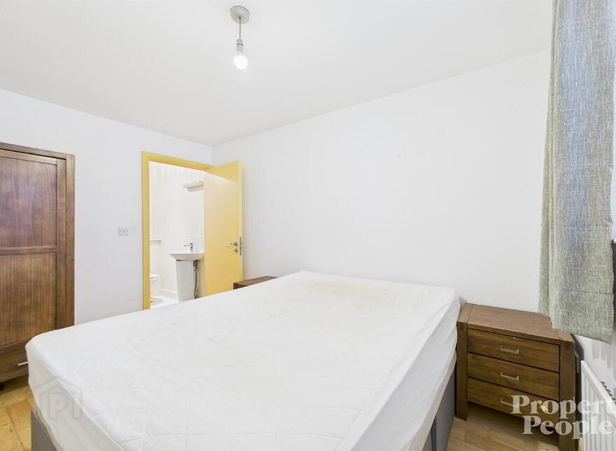 APT 405 College Central, 4 College Avenue, Belfast, BT1 6BB