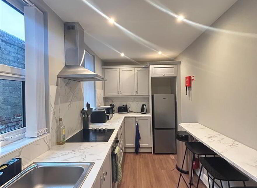 Room 3, 34 Woodvale Avenue, Belfast, BT13 3EW