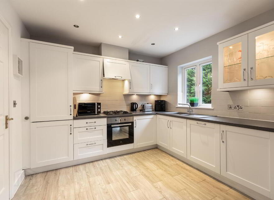 11 St Annes Road, Blacks Road, Belfast, BT10 0PQ