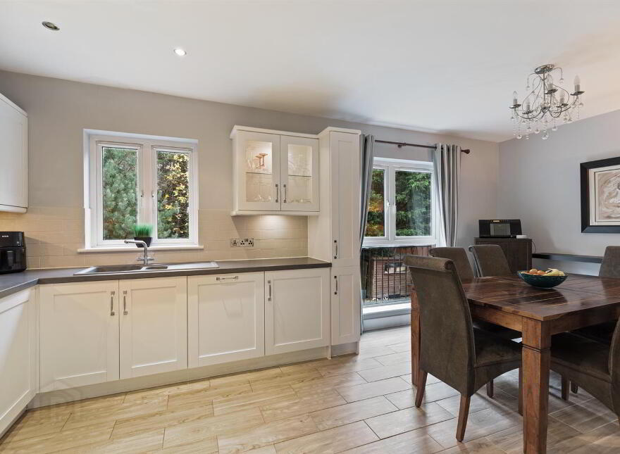11 St Annes Road, Blacks Road, Belfast, BT10 0PQ