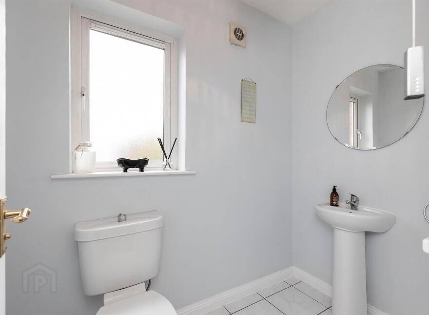 11 St Annes Road, Blacks Road, Belfast, BT10 0PQ