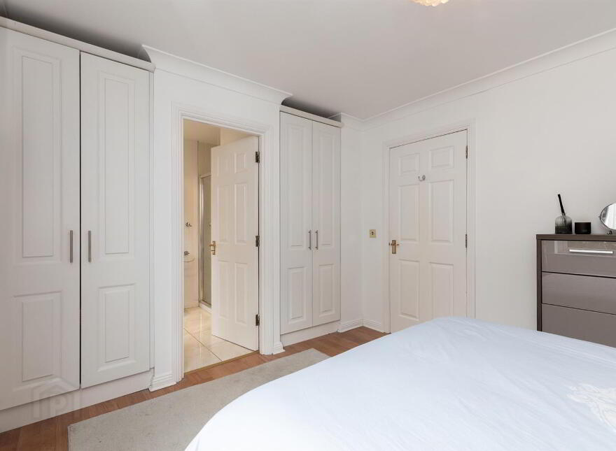 11 St Annes Road, Blacks Road, Belfast, BT10 0PQ