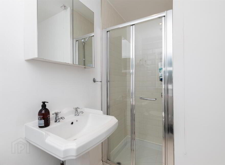 11 St Annes Road, Blacks Road, Belfast, BT10 0PQ