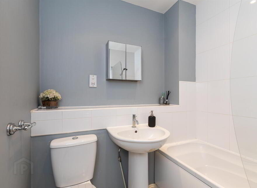 11 St Annes Road, Blacks Road, Belfast, BT10 0PQ