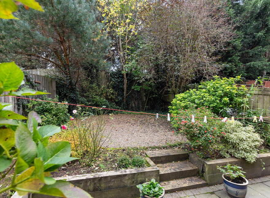 11 St Annes Road, Blacks Road, Belfast, BT10 0PQ