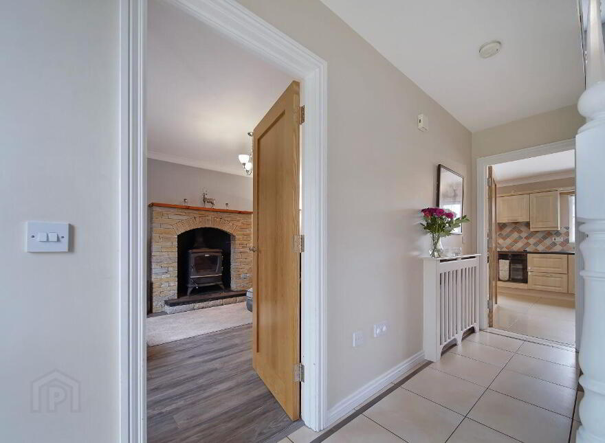 39 Lawnsdale, Navenny, Ballybofey, F93A023