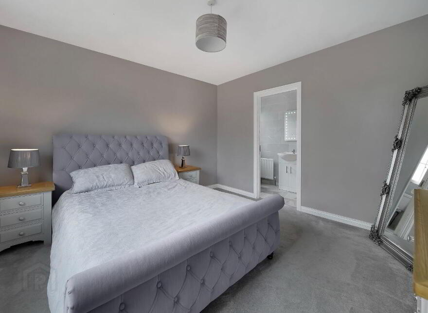39 Lawnsdale, Navenny, Ballybofey, F93A023