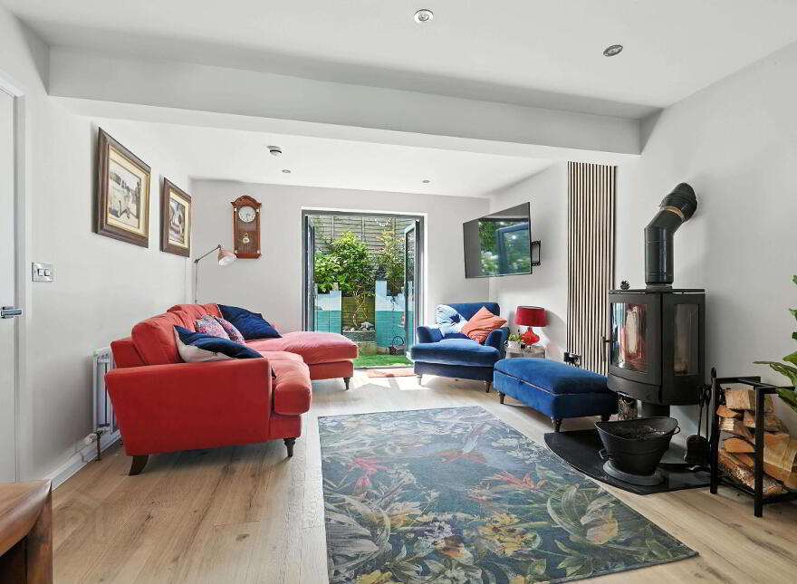 Fully Operational Motel, 150 Belsize Road, Lisburn, BT27 4DR
