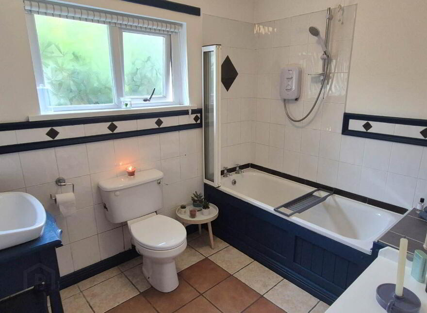 76 Whitehouse Park, Derry, BT48 0QD
