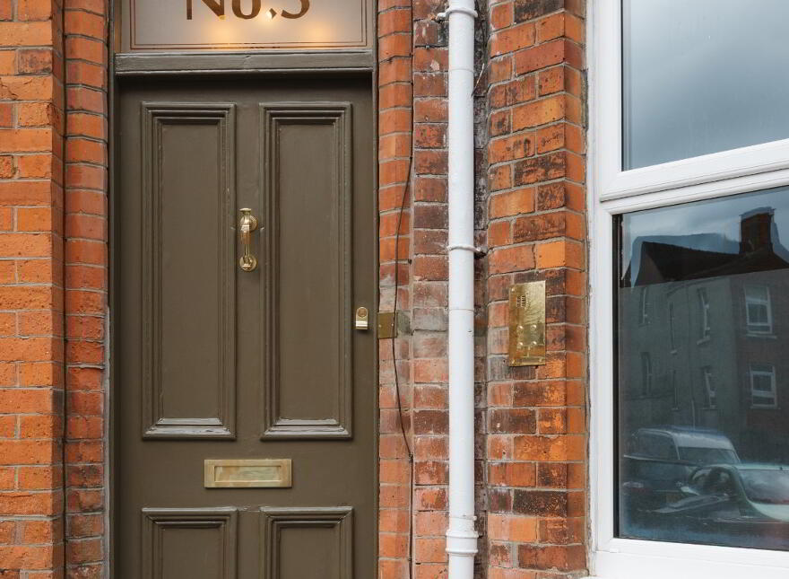 Apt 2, 3 Eglantine Gardens, Belfast, BT9 6EZ