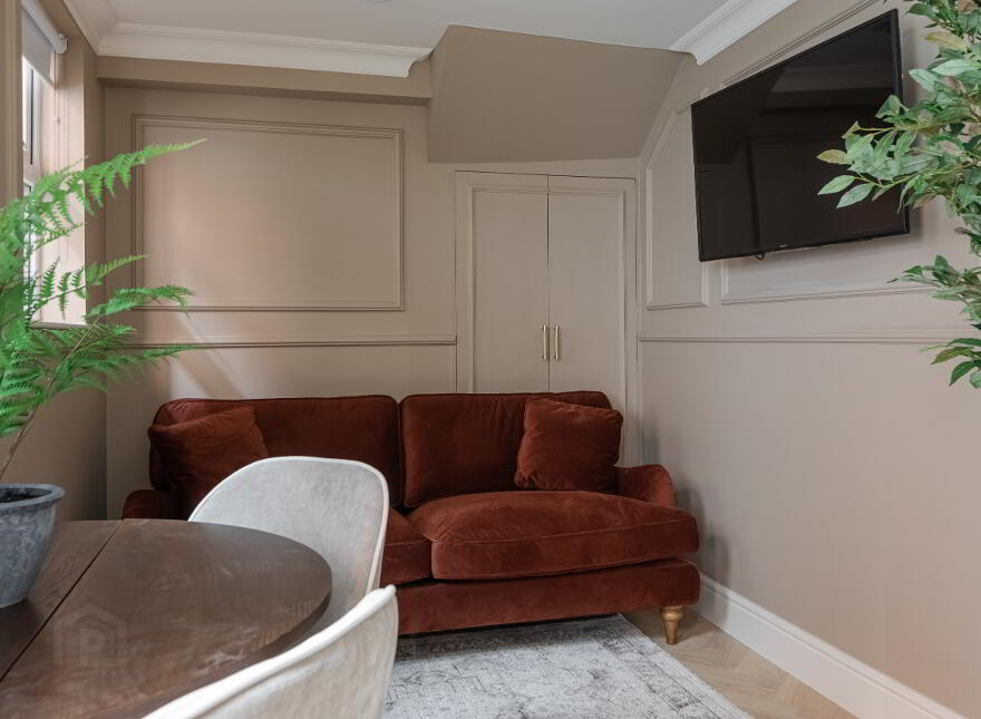 Apt 2, 3 Eglantine Gardens, Belfast, BT9 6EZ