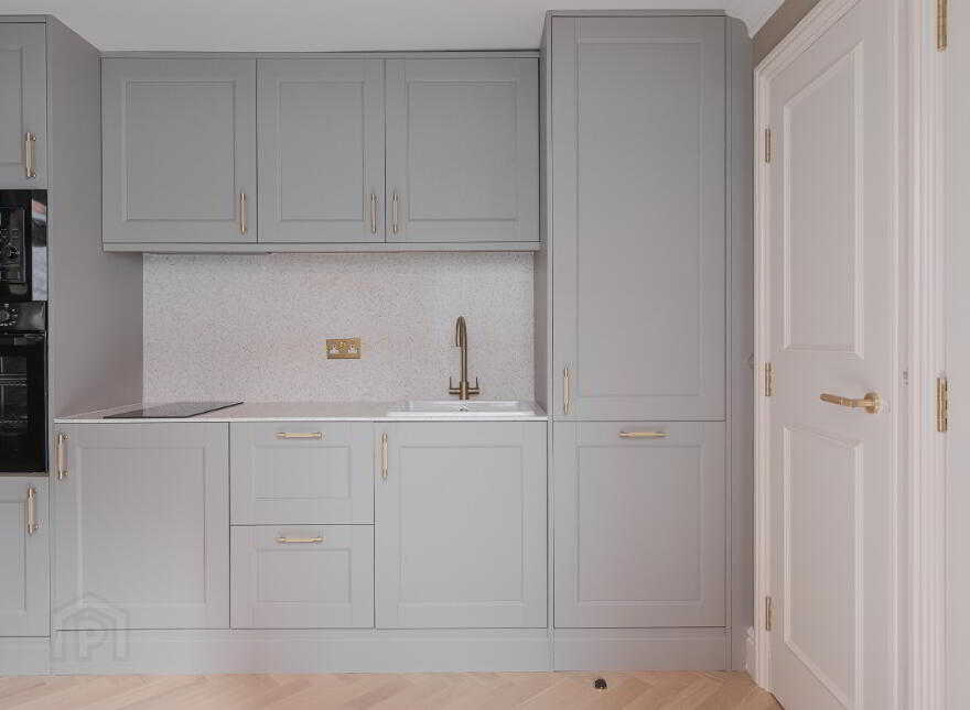 Apt 2, 3 Eglantine Gardens, Belfast, BT9 6EZ