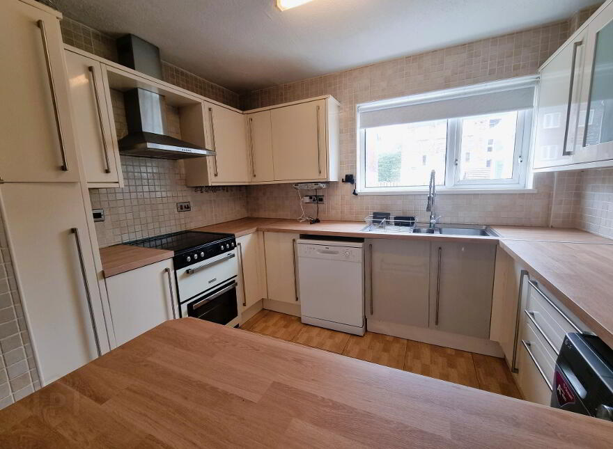 34 Elm Corner, Dunmurry, Belfast, BT17 9PY