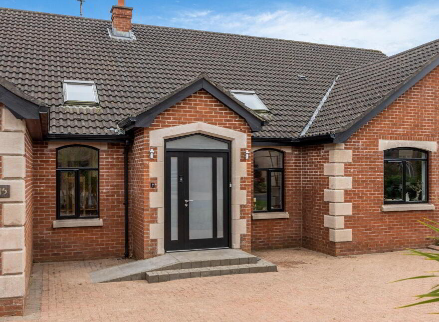 15 Old Coach Avenue, Belfast, BT9 5PY