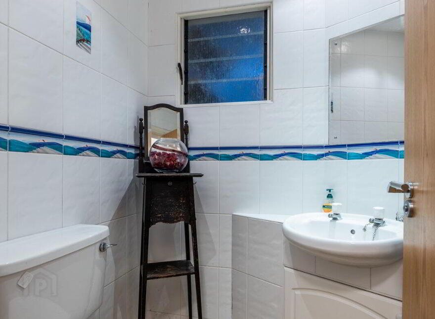 15 Old Coach Avenue, Belfast, BT9 5PY