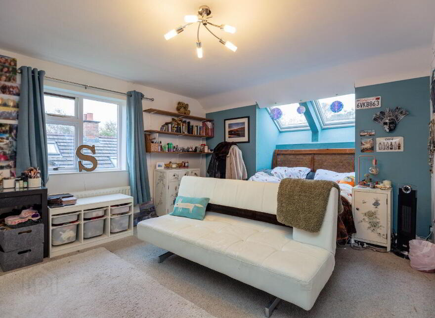 15 Old Coach Avenue, Belfast, BT9 5PY