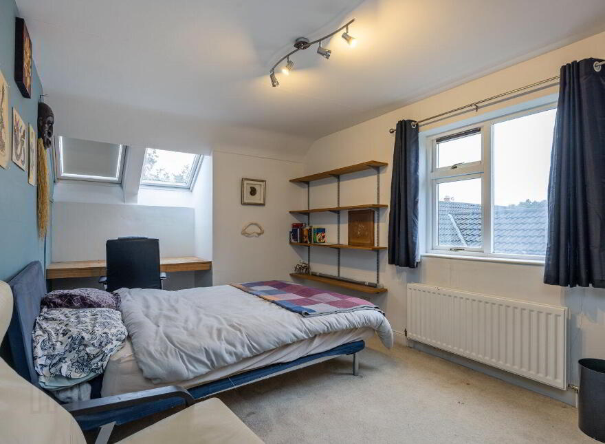 15 Old Coach Avenue, Belfast, BT9 5PY
