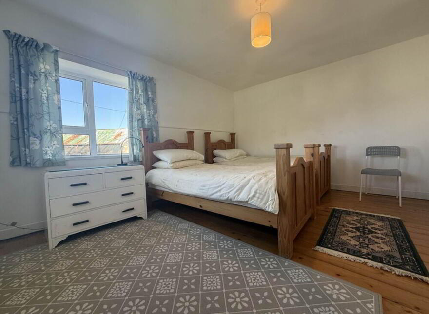 Narin, Portnoo, F94N226