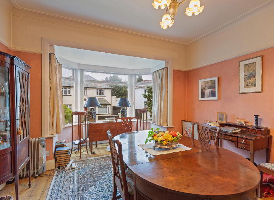 18 Mount Eden Park, Malone Road, Belfast, BT9 6RA
