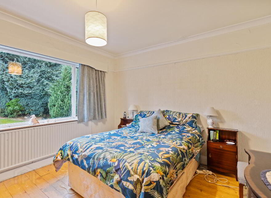 18 Mount Eden Park, Malone Road, Belfast, BT9 6RA