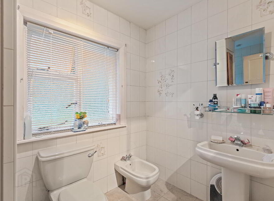 18 Mount Eden Park, Malone Road, Belfast, BT9 6RA