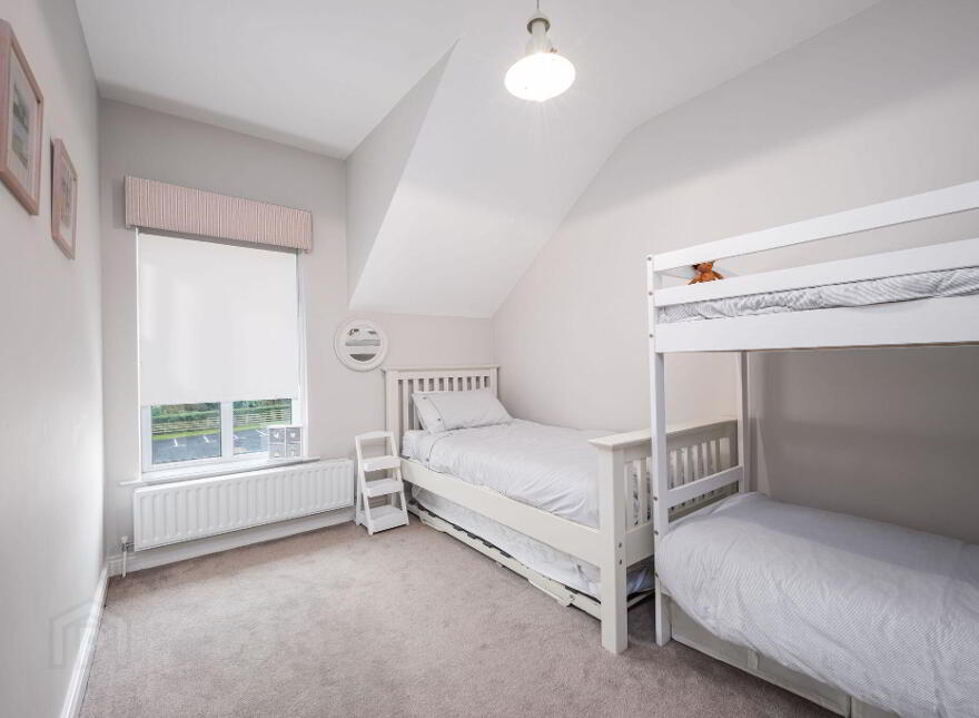 21 Lisnabrack Apartments, Seaport Avenue, Portballintrae, BT57 8NP