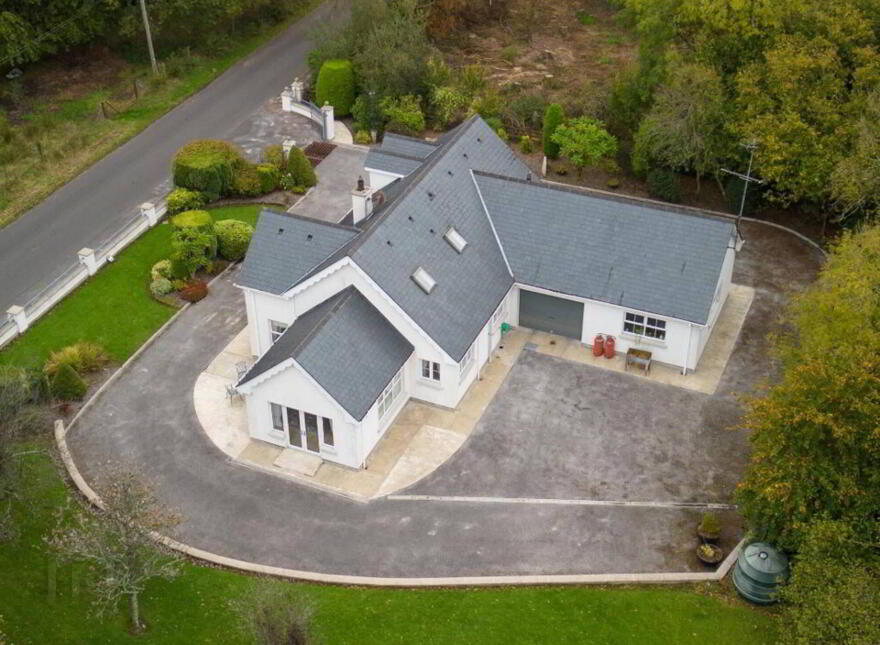 10 Gorteen Road, Derrylin, Enniskillen, BT92 9AL