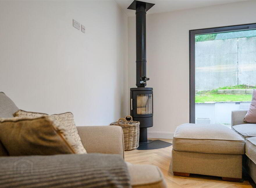 210 Dún Eoin, Carrigaline