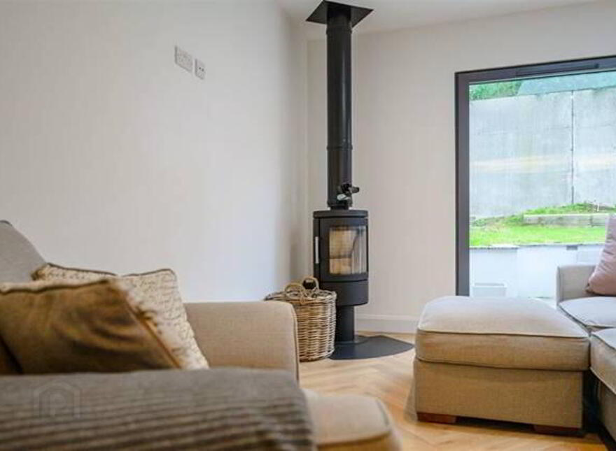 210 Dún Eoin, Carrigaline