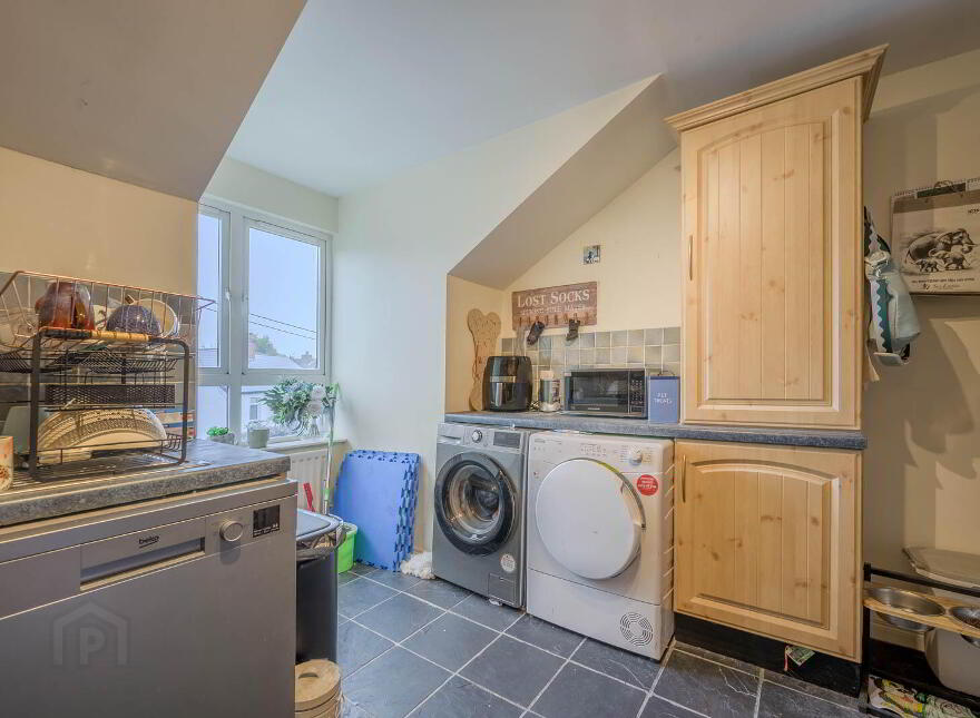 15 Galway Manor, Dundonald, Belfast, BT16 2HT