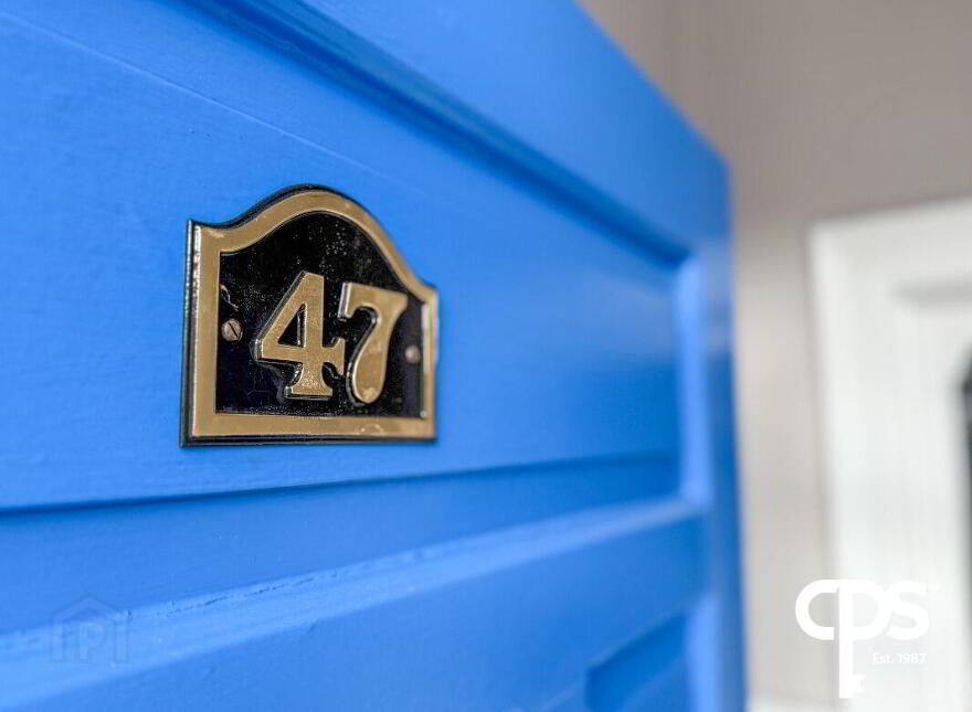 Room 1, @ VII Houses, Armagh, BT61 7LA