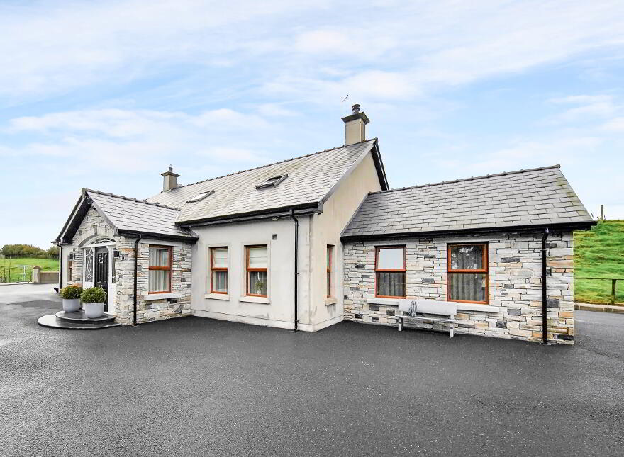 2 Magherenny Road, Drumquin, Omagh, BT78 4SN