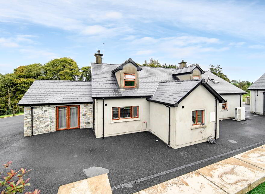 2 Magherenny Road, Drumquin, Omagh, BT78 4SN