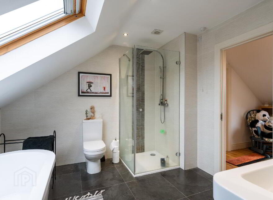 675 Upper Newtownards Road, Belfast, BT4 3NT