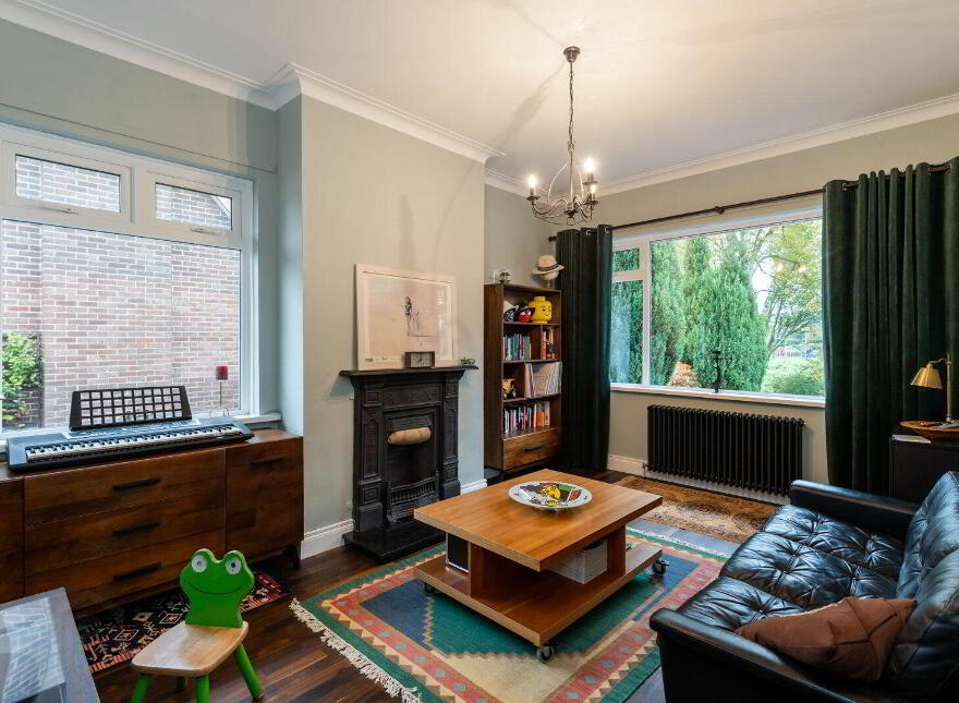 675 Upper Newtownards Road, Belfast, BT4 3NT