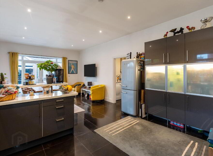 675 Upper Newtownards Road, Belfast, BT4 3NT