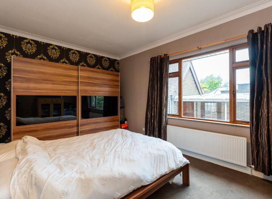 675 Upper Newtownards Road, Belfast, BT4 3NT