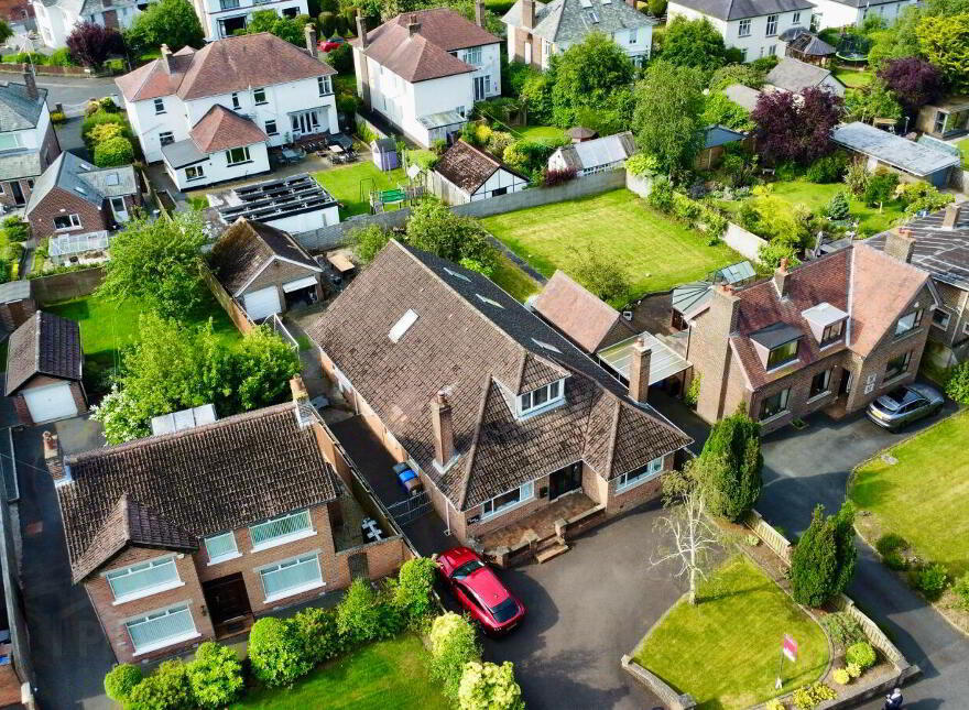 675 Upper Newtownards Road, Belfast, BT4 3NT