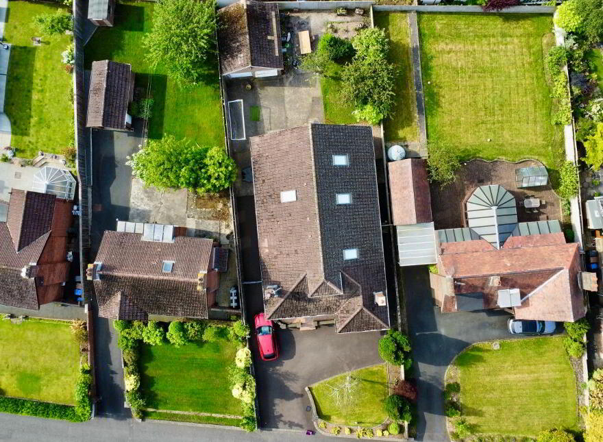 675 Upper Newtownards Road, Belfast, BT4 3NT