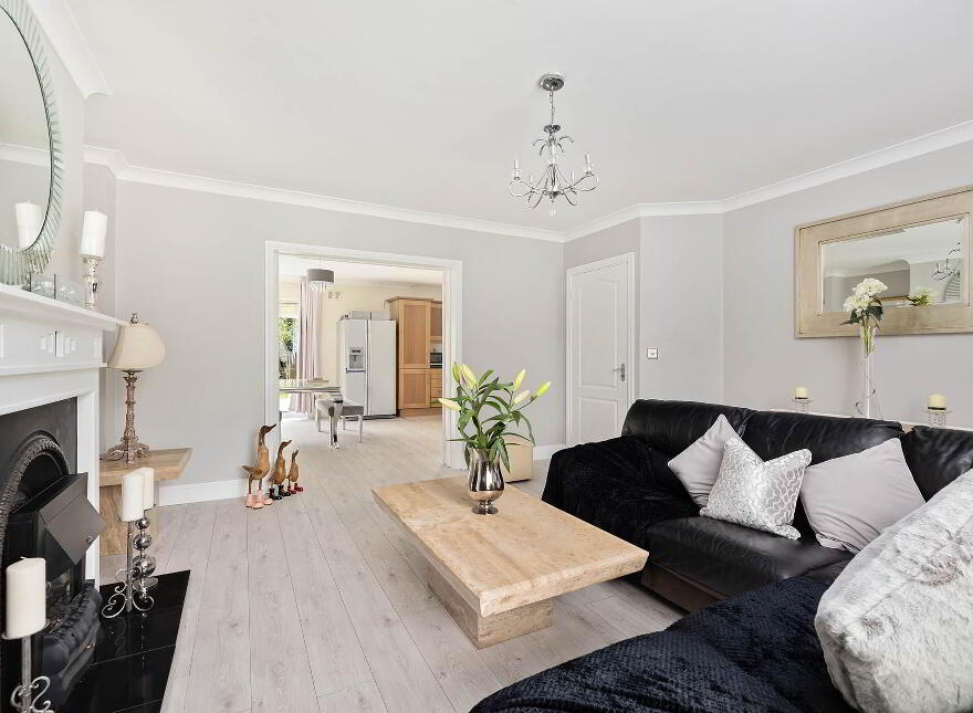1 The Avenue, Innwood, Enfield, A83Y225