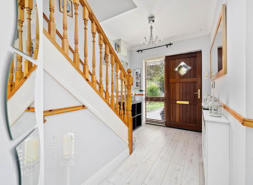 1 The Avenue, Innwood, Enfield, A83Y225