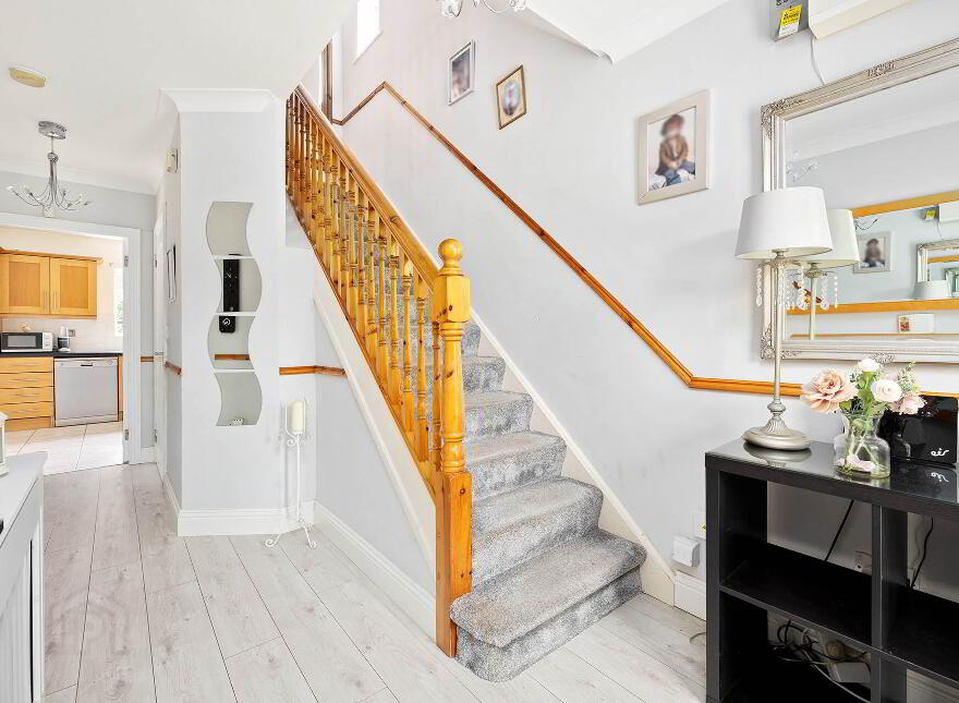 1 The Avenue, Innwood, Enfield, A83Y225