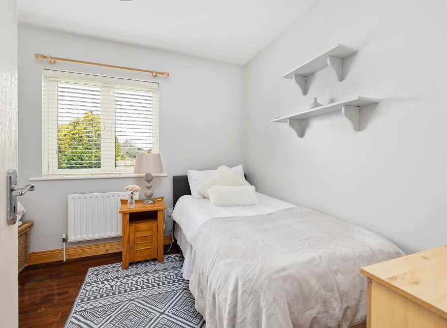 1 The Avenue, Innwood, Enfield, A83Y225