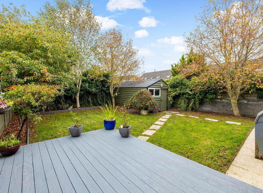 1 The Avenue, Innwood, Enfield, A83Y225