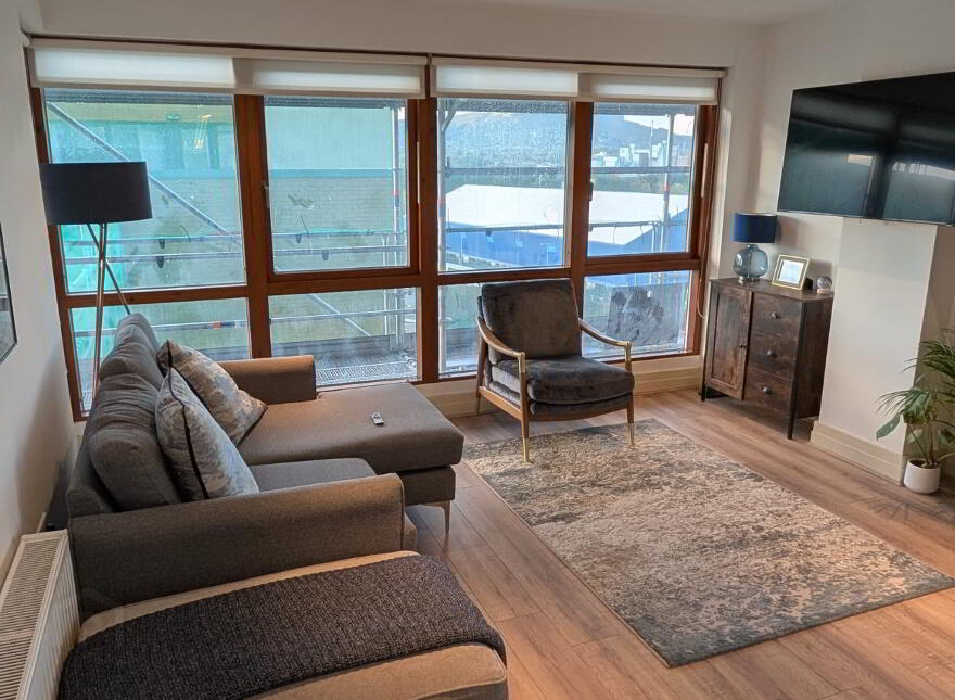 111 James Clow, 15 Princes Dock Street, Belfast, BT1 3DS