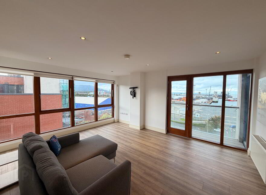 111 James Clow, 15 Princes Dock Street, Belfast, BT1 3DS